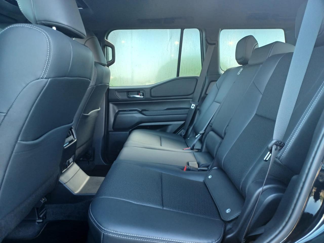 TOYOTA LAND CRUISER PRADO ALL ROUNDER 2.8L