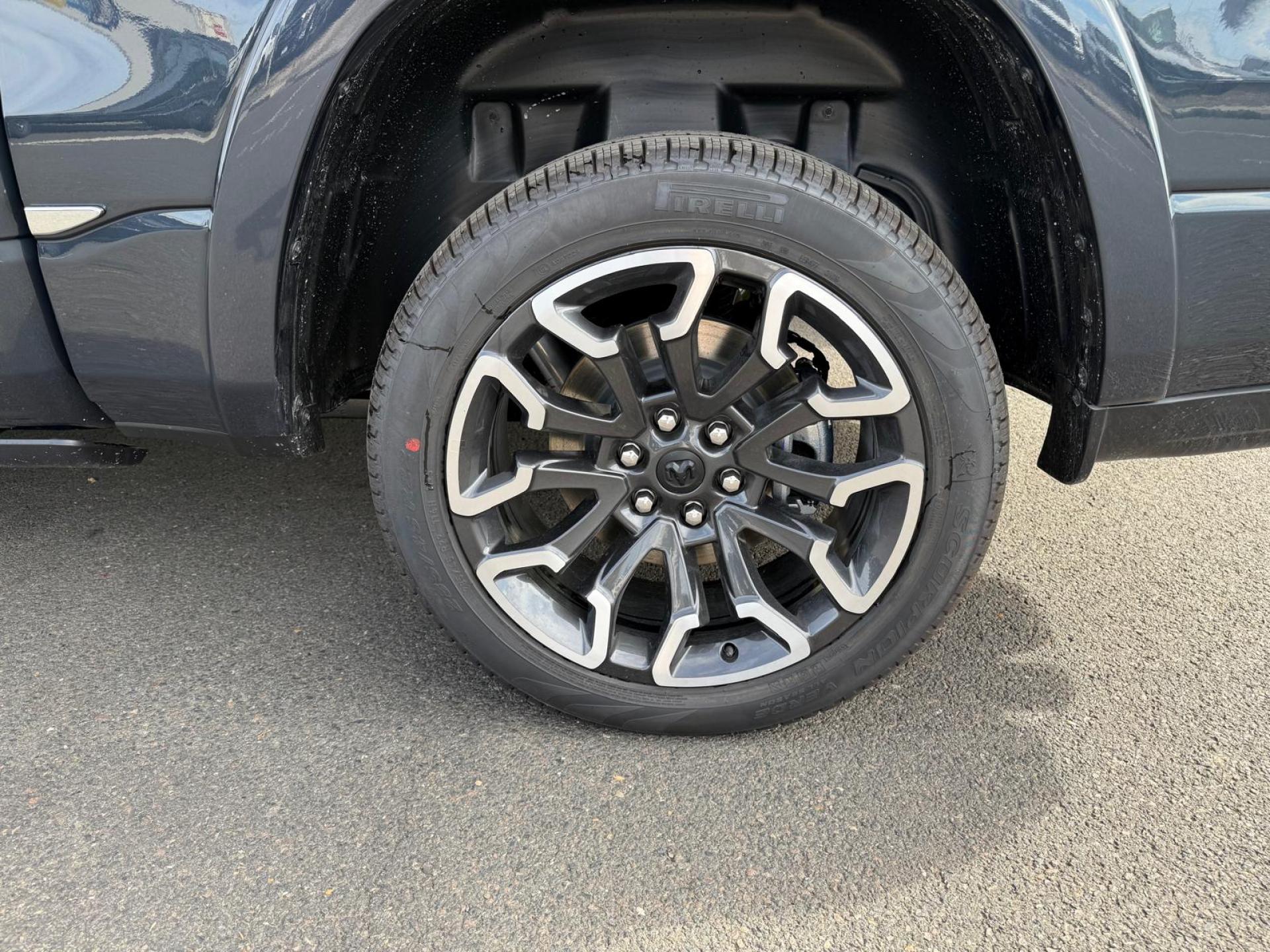 DODGE RAM 1500 CREW LIMITED V8 5.7L HEMI HAYON MULTI