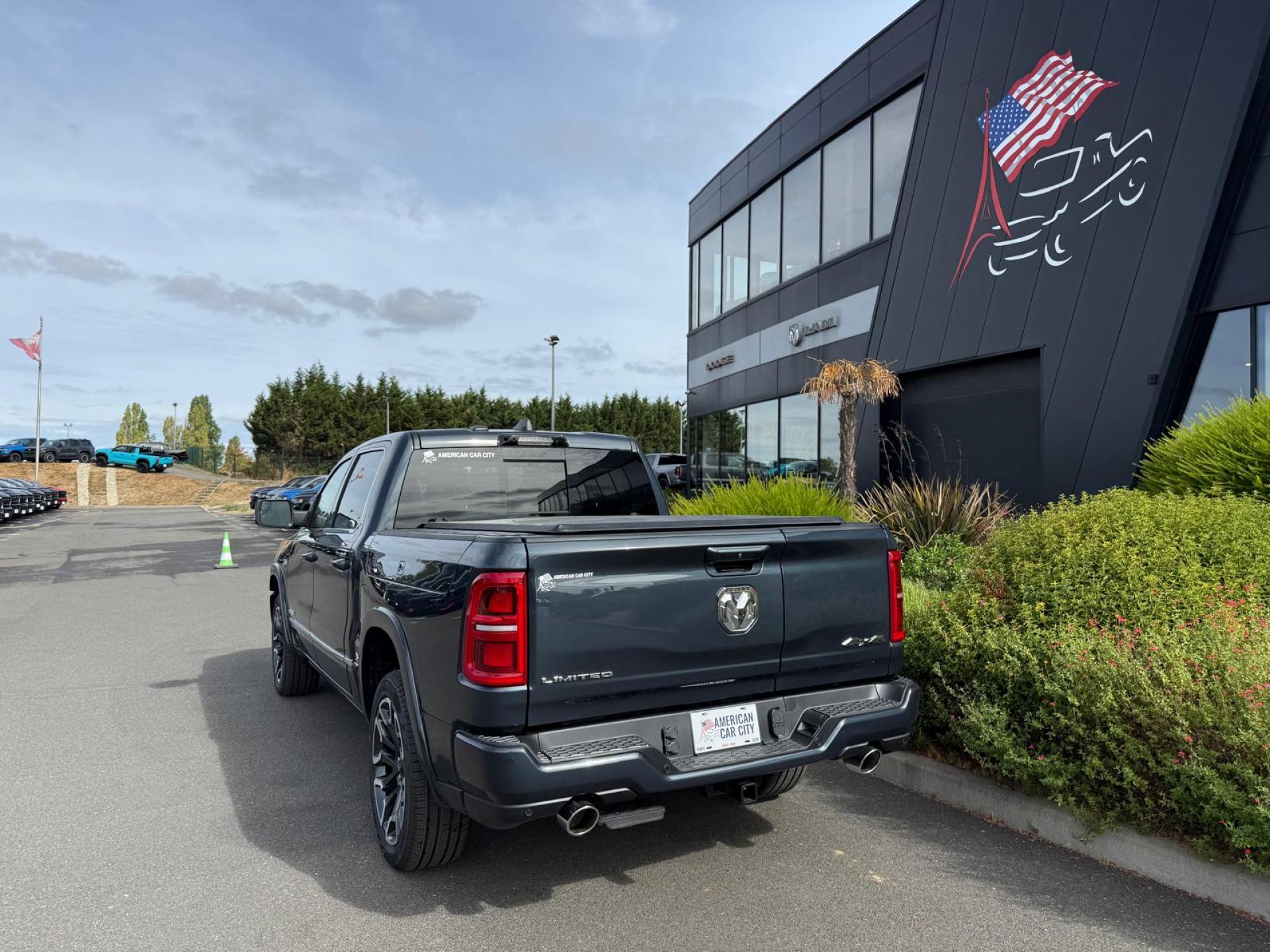 DODGE RAM 1500 CREW LIMITED V8 5.7L HEMI HAYON MULTI