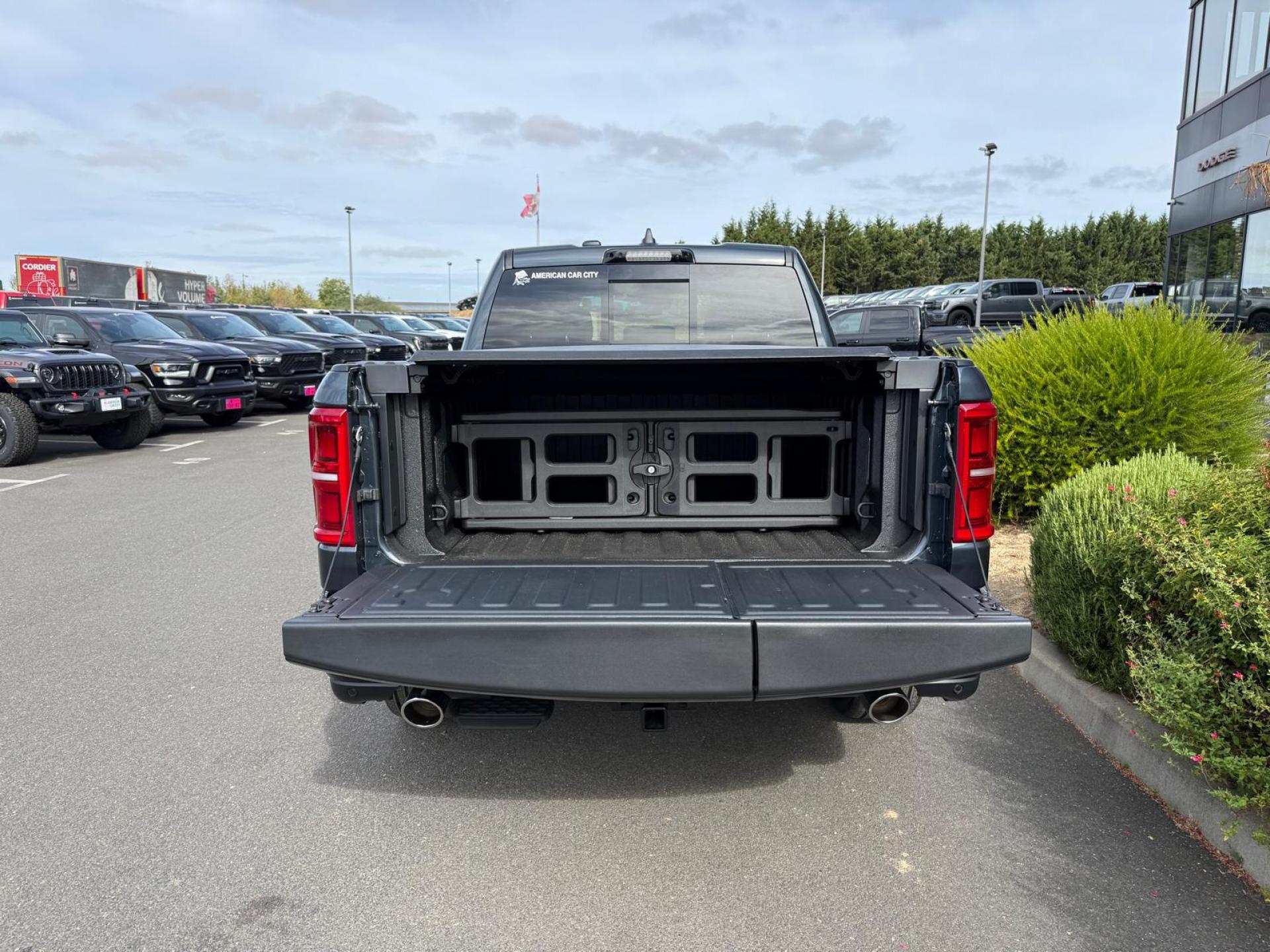 DODGE RAM 1500 CREW LIMITED V8 5.7L HEMI HAYON MULTI