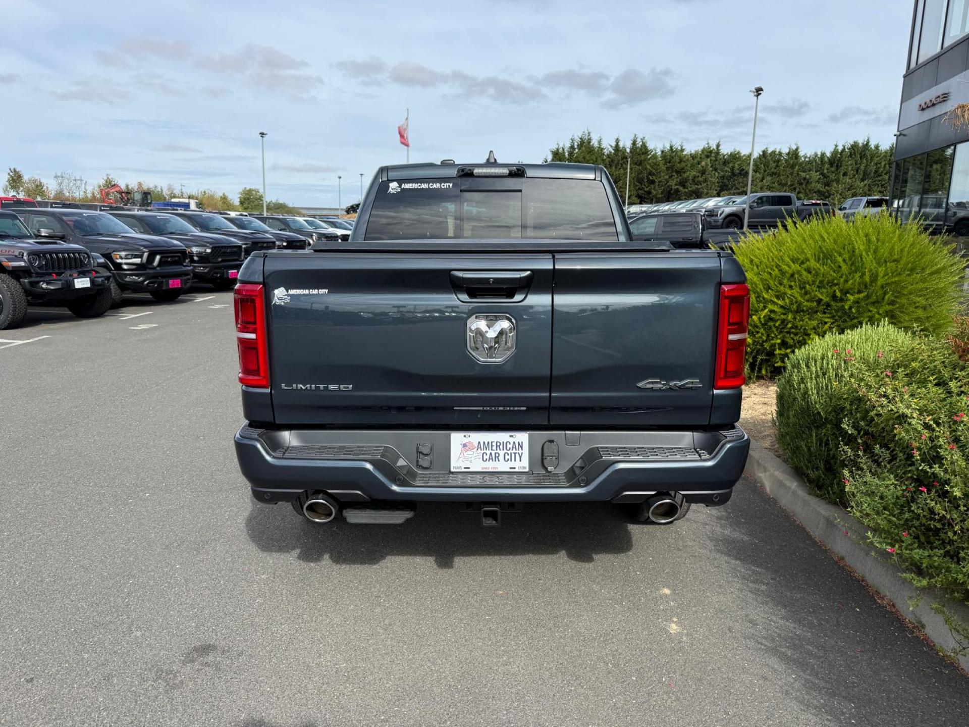 DODGE RAM 1500 CREW LIMITED V8 5.7L HEMI HAYON MULTI