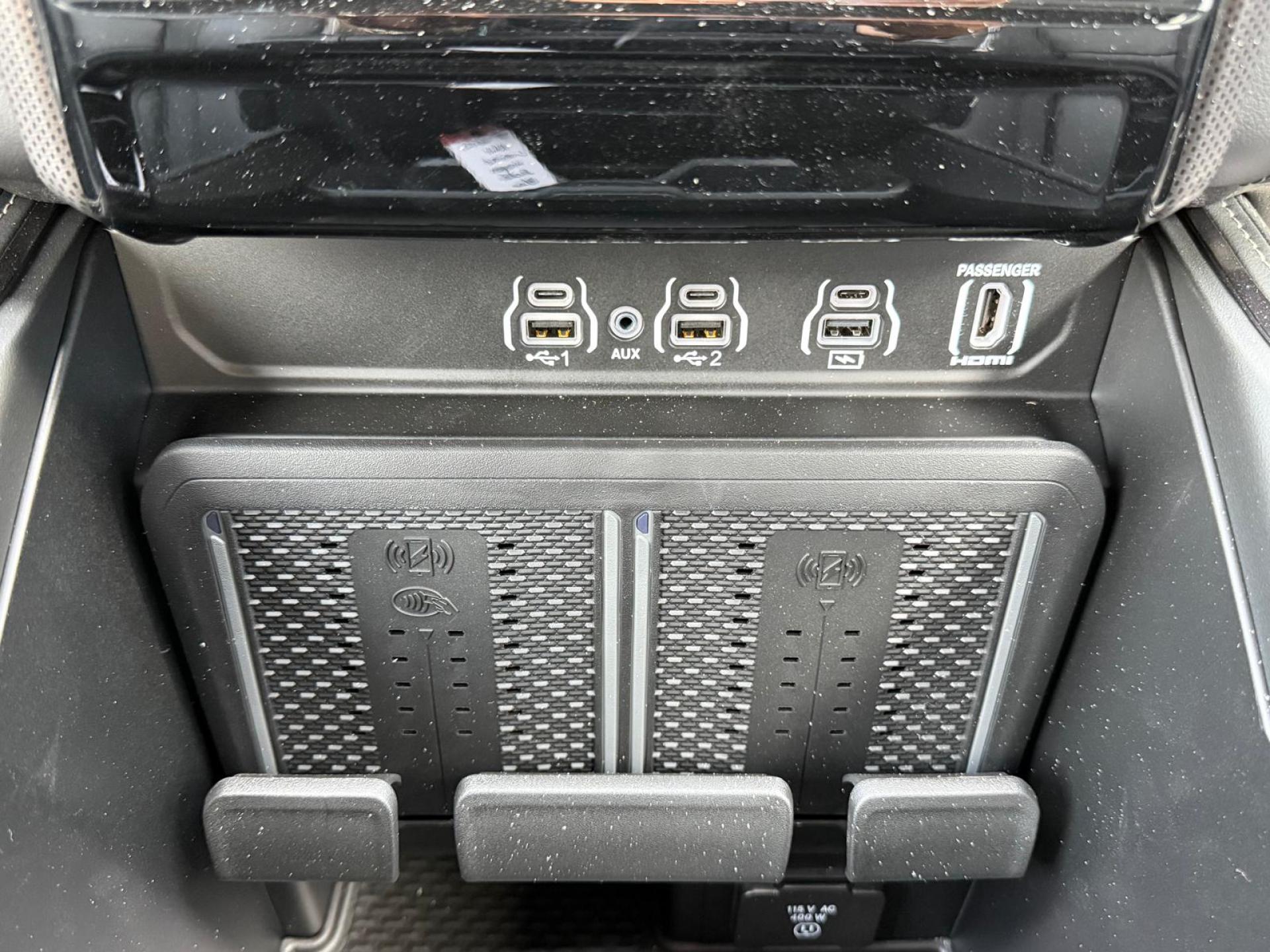 DODGE RAM 1500 CREW LIMITED V8 5.7L HEMI HAYON MULTI