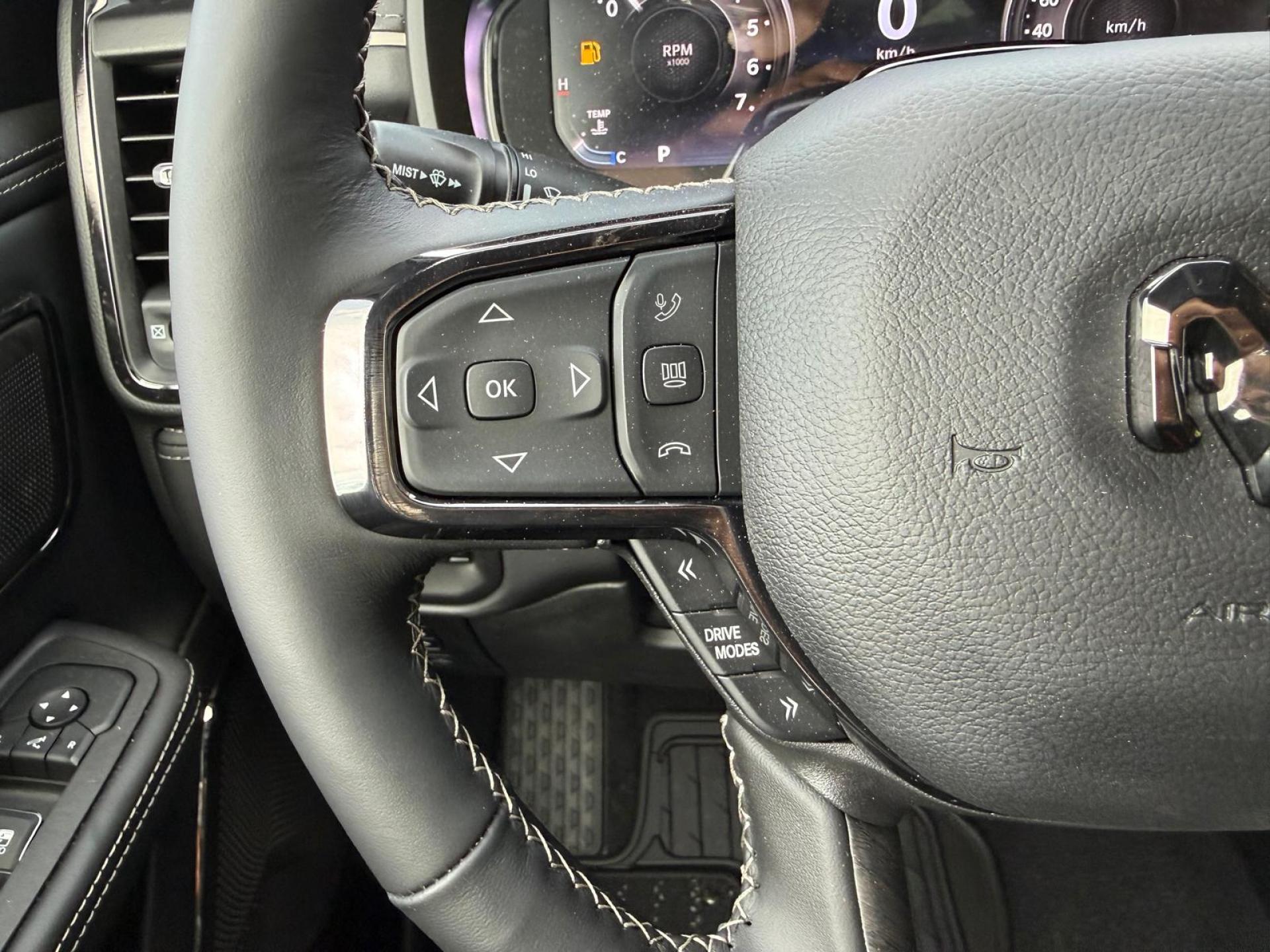 DODGE RAM 1500 CREW LIMITED V8 5.7L HEMI HAYON MULTI