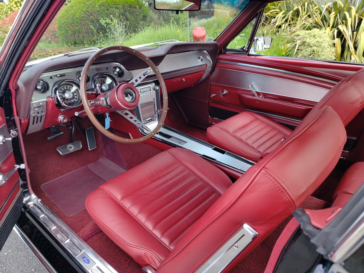 FORD MUSTANG 390 GTA Fastback