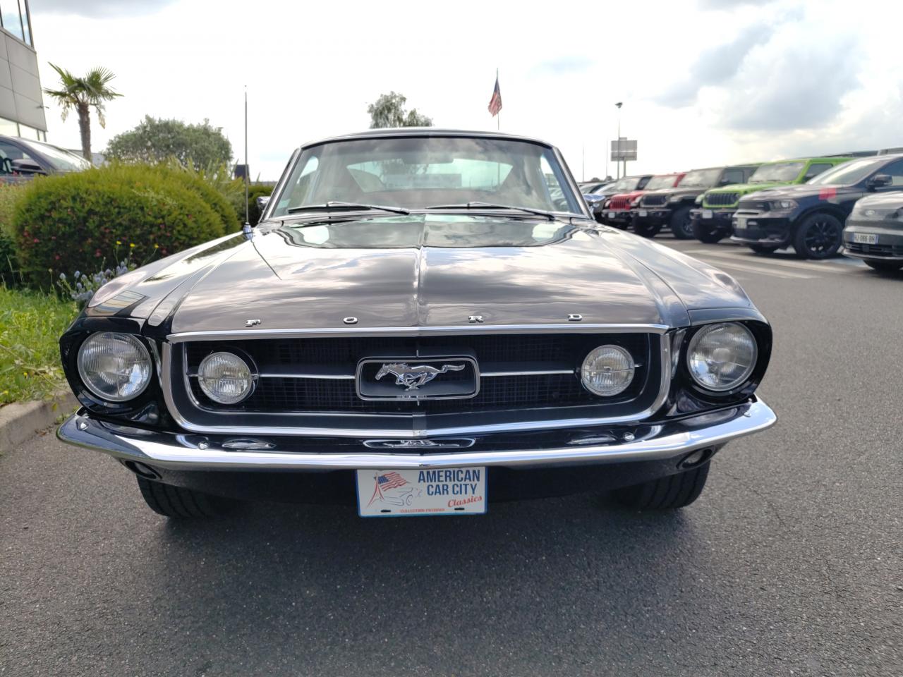 FORD MUSTANG 390 GTA Fastback