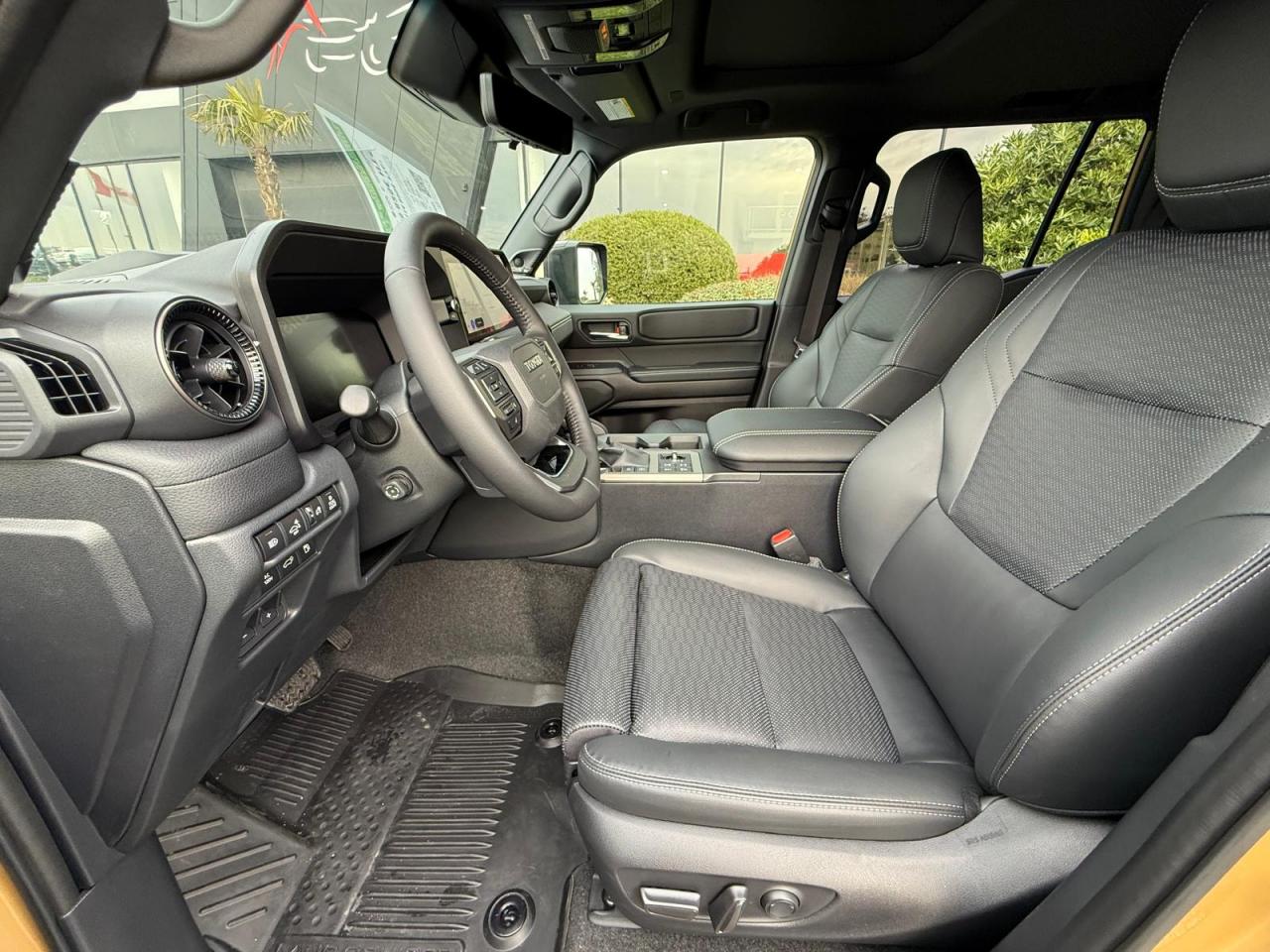 TOYOTA LAND CRUISER 4WD WAGON HYBRID