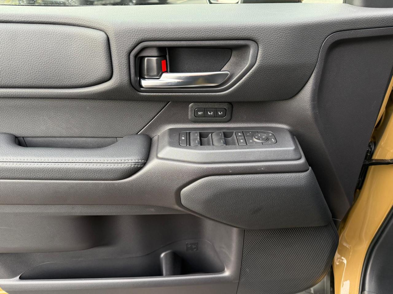 TOYOTA LAND CRUISER 4WD WAGON HYBRID
