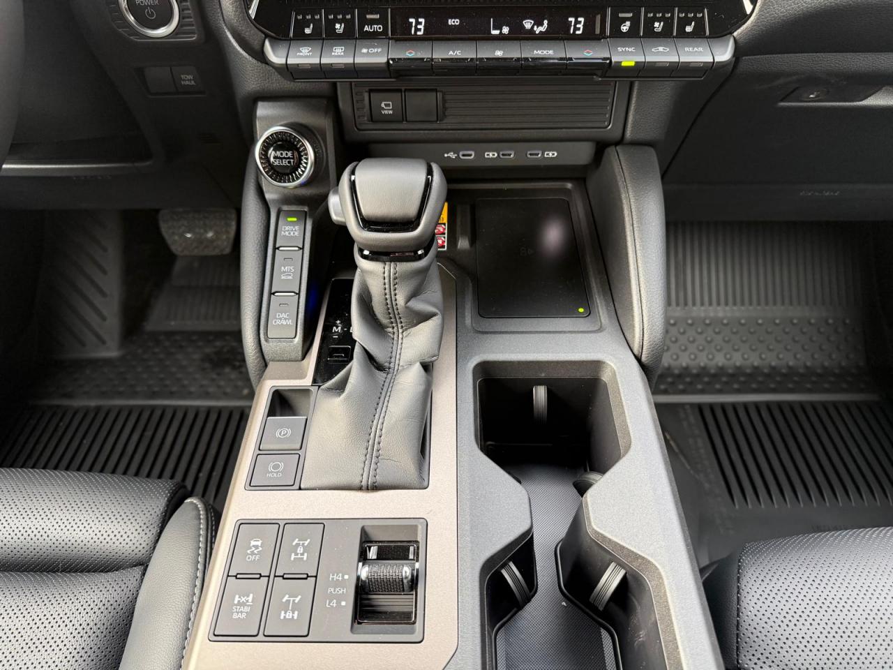 TOYOTA LAND CRUISER 4WD WAGON HYBRID