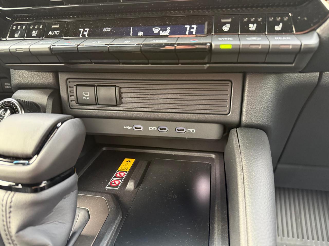 TOYOTA LAND CRUISER 4WD WAGON HYBRID
