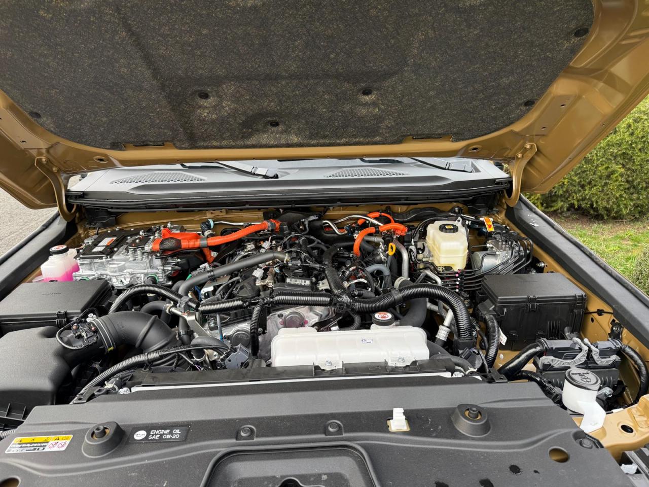 TOYOTA LAND CRUISER 4WD WAGON HYBRID