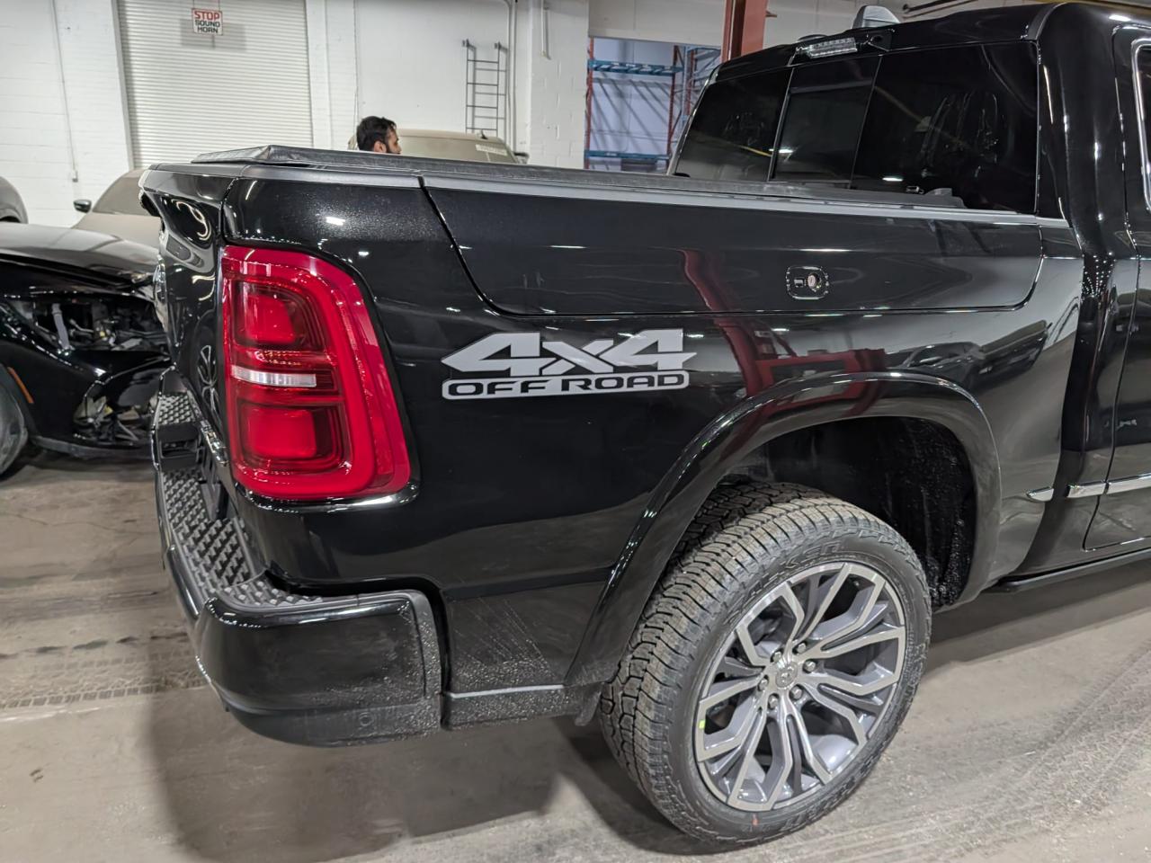 DODGE RAM TUNGSTEN AIR RAMBOX HAYON MULTI OFFROAD GROUP