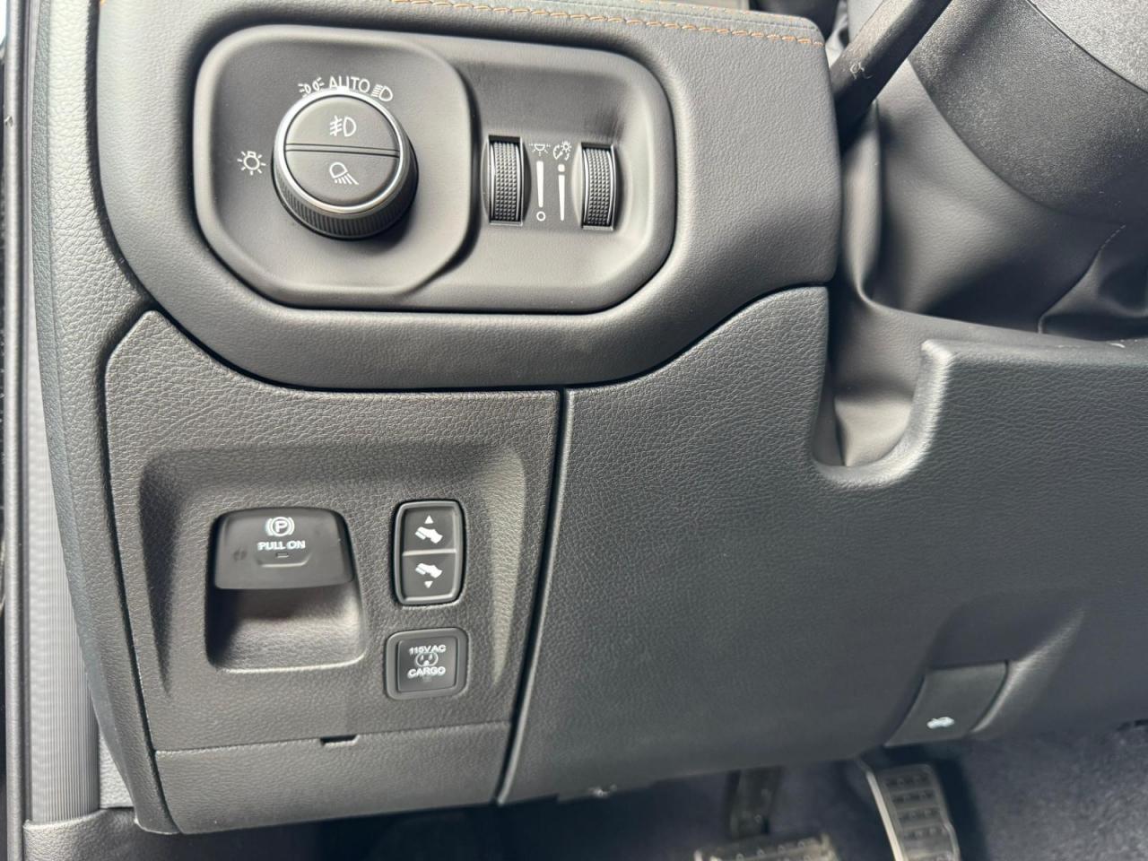 DODGE RAM TUNGSTEN AIR RAMBOX HAYON MULTI OFFROAD GROUP