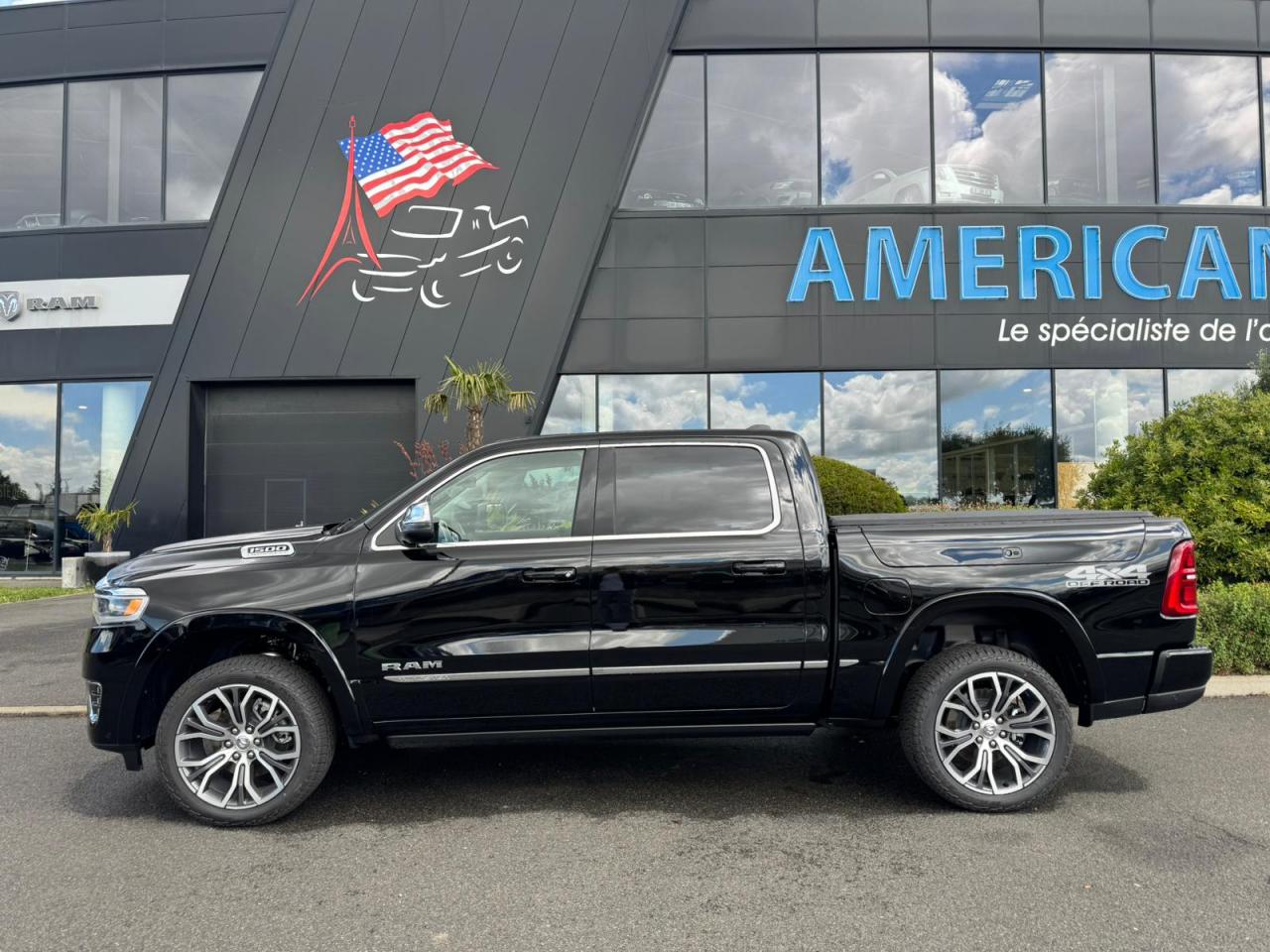 DODGE RAM TUNGSTEN AIR RAMBOX HAYON MULTI OFFROAD GROUP