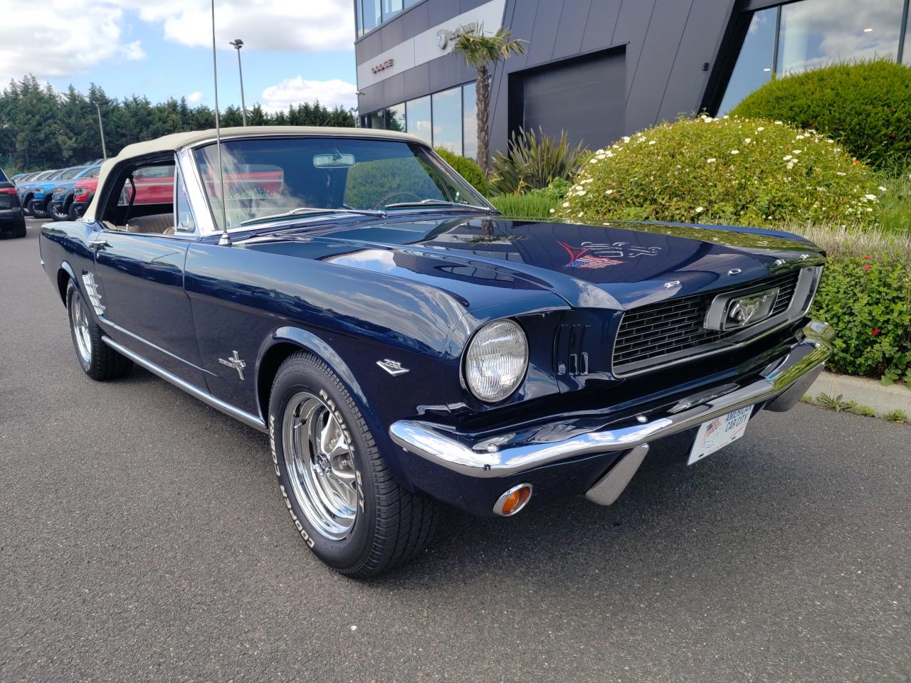 FORD MUSTANG cabriolet 289 boite manuelle 4, int Pony