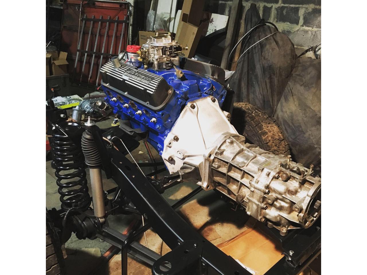 FORD BRONCO V8 289 4x4 boite méca 5, restoration \'rotisserie\'