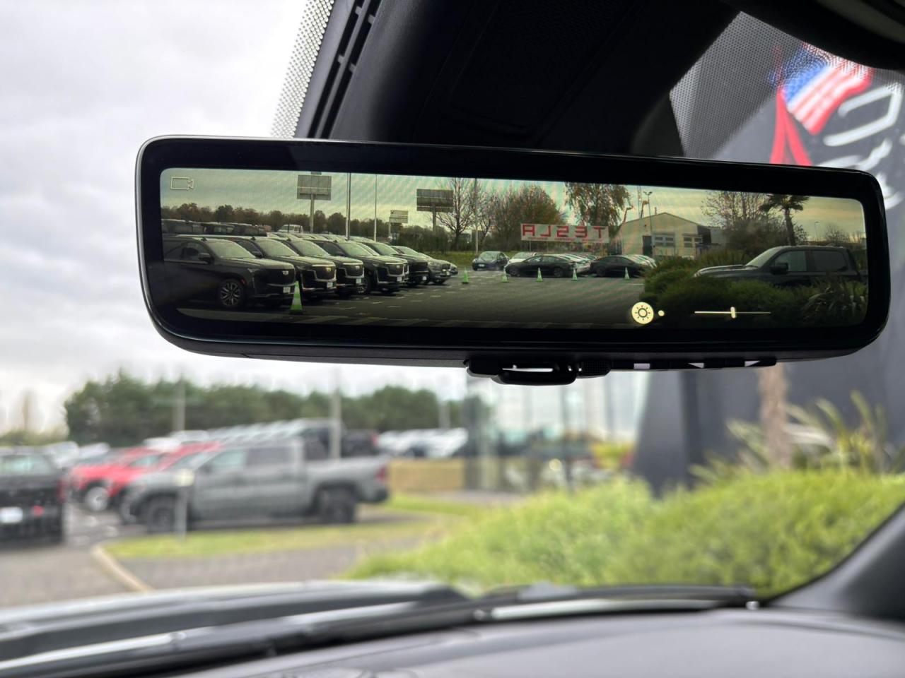 DODGE RAM 1500 CREW LIMITED NIGHT EDITION RAMBOX