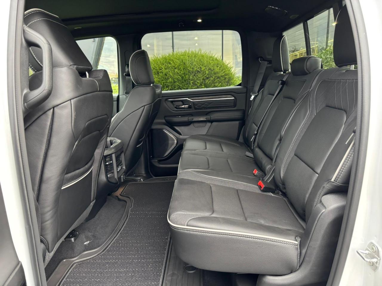 DODGE RAM 1500 CREW LIMITED NIGHT EDITION RAMBOX
