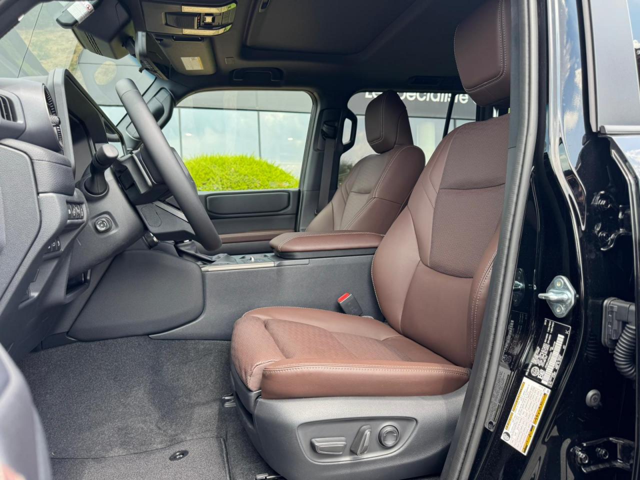 TOYOTA LAND CRUISER 4WD WAGON HYBRID