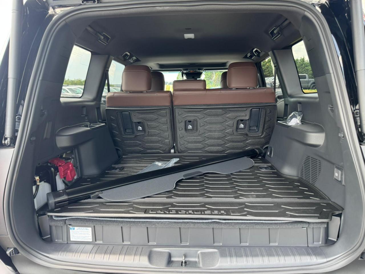 TOYOTA LAND CRUISER 4WD WAGON HYBRID