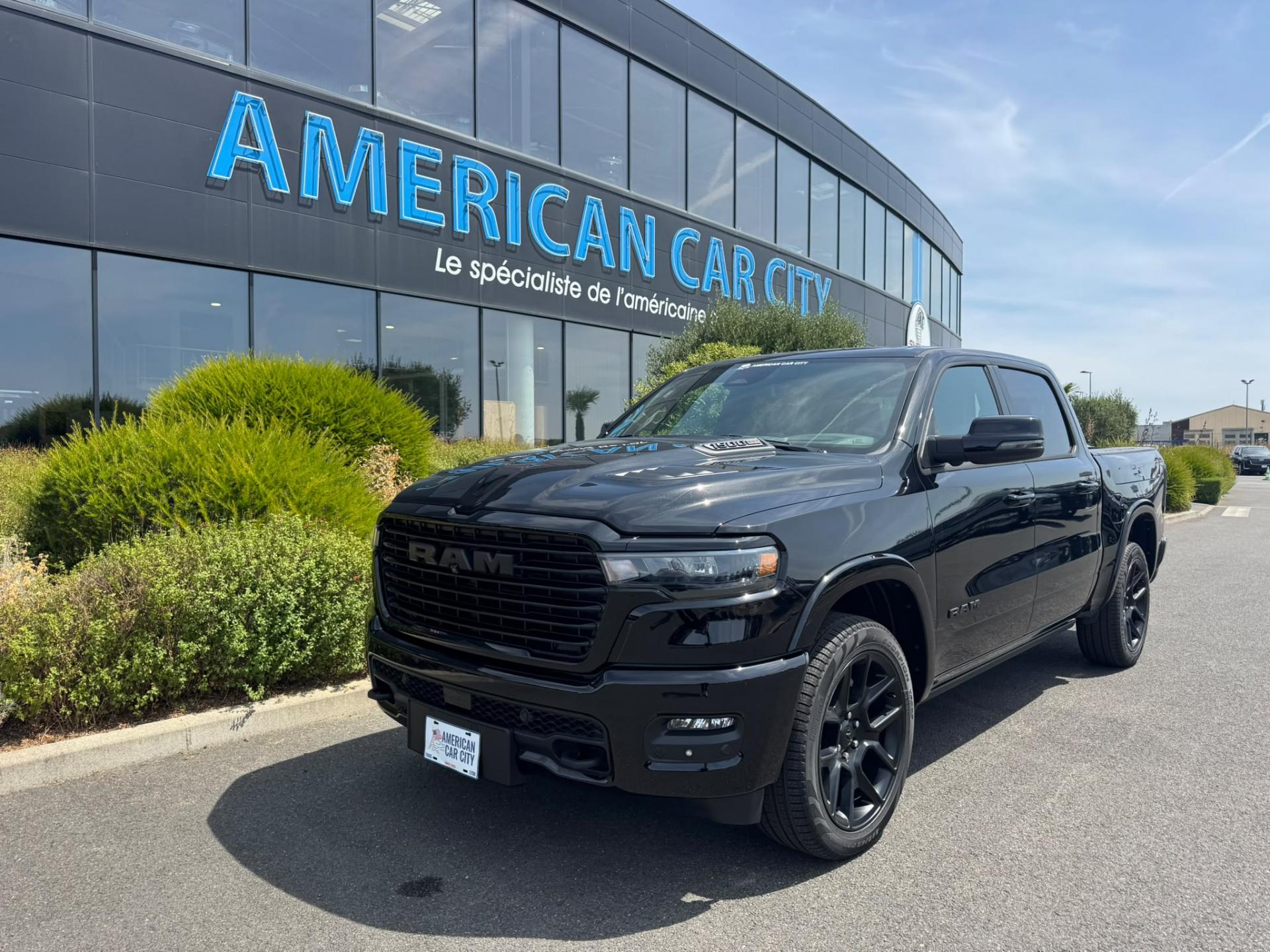 DODGE RAM 1500 CREW LARAMIE SPORT NIGHT EDITION AIR RAMBOX HAYON MULTI