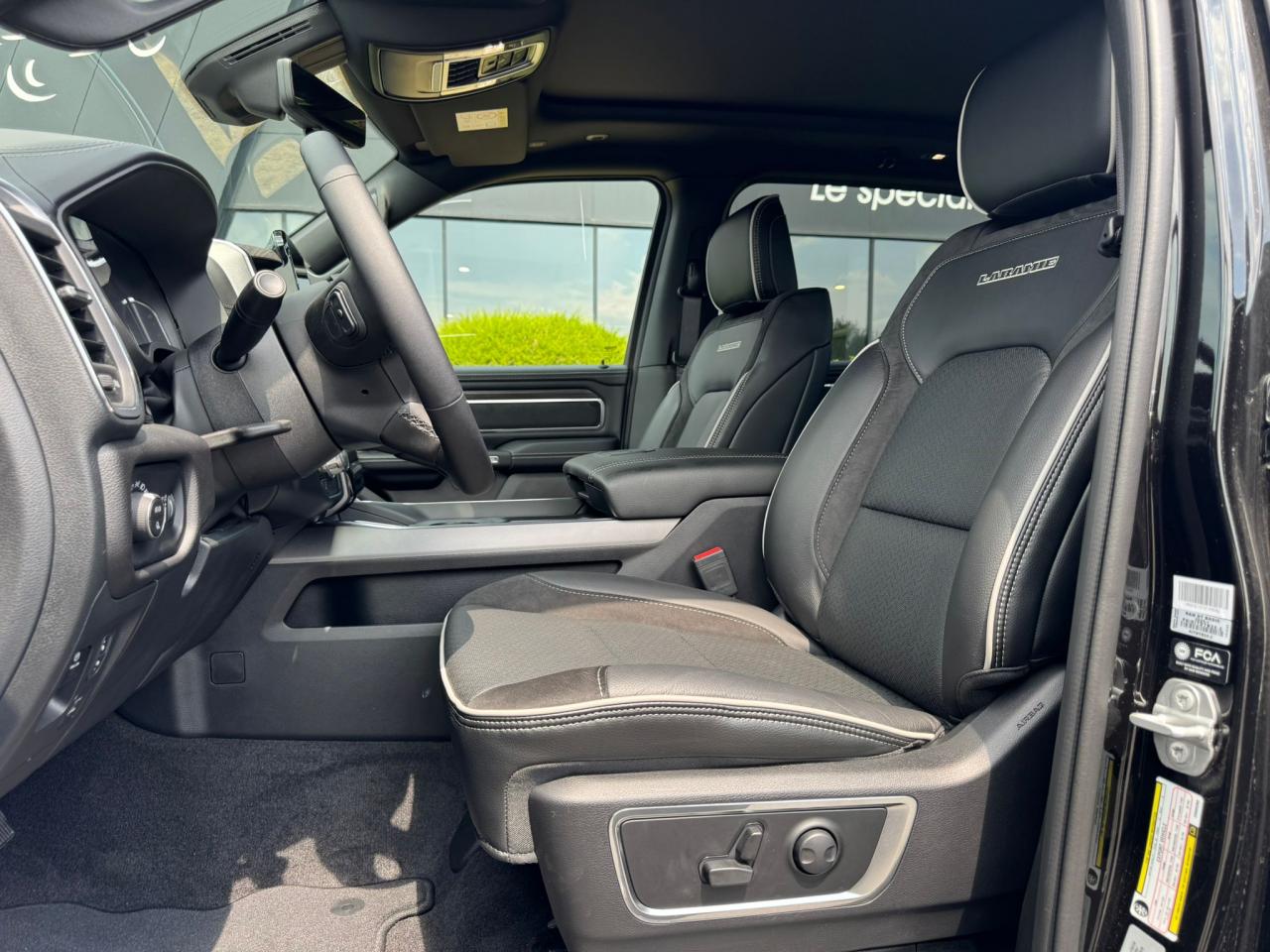 DODGE RAM 1500 CREW LARAMIE SPORT NIGHT EDITION AIR