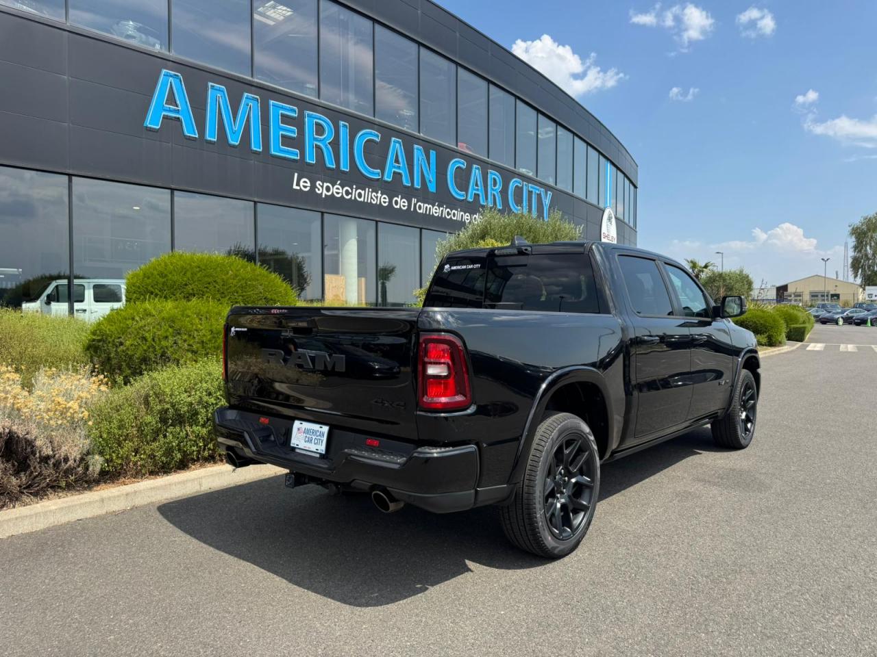 DODGE RAM 1500 CREW LARAMIE SPORT NIGHT EDITION AIR