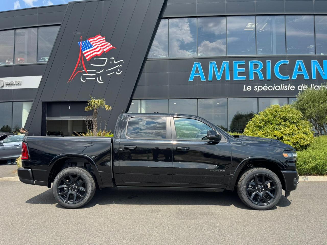 DODGE RAM 1500 CREW LARAMIE SPORT NIGHT EDITION AIR