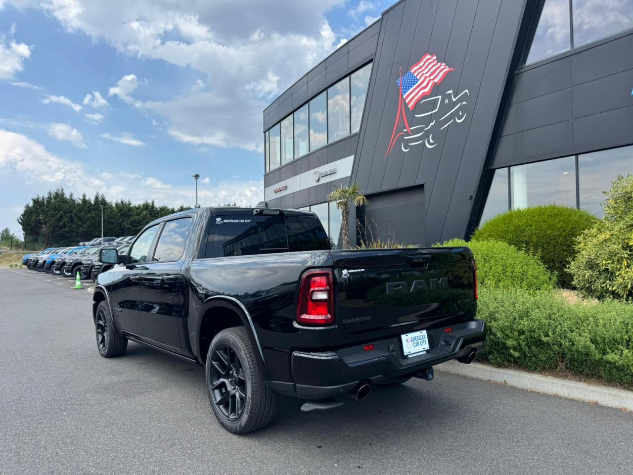 DODGE RAM 1500 CREW LARAMIE SPORT NIGHT EDITION AIR