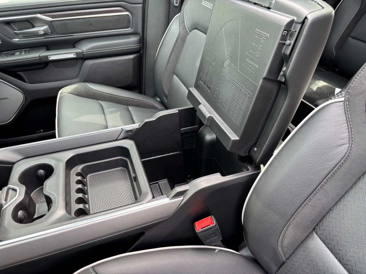DODGE RAM 1500 CREW LARAMIE SPORT NIGHT EDITION AIR