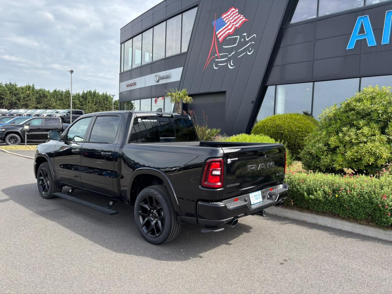 DODGE RAM 1500 CREW LARAMIE SPORT NIGHT EDITION AIR