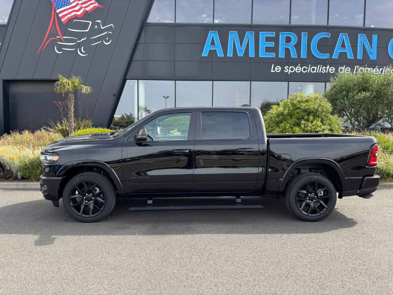 DODGE RAM 1500 CREW LARAMIE SPORT NIGHT EDITION AIR