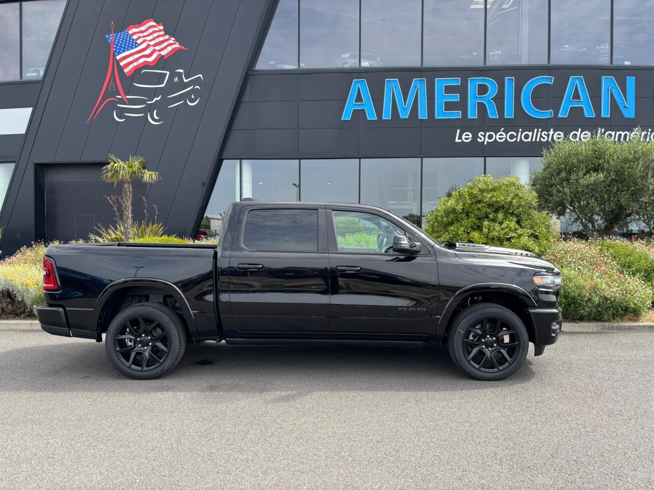 DODGE RAM 1500 CREW LARAMIE SPORT NIGHT EDITION AIR