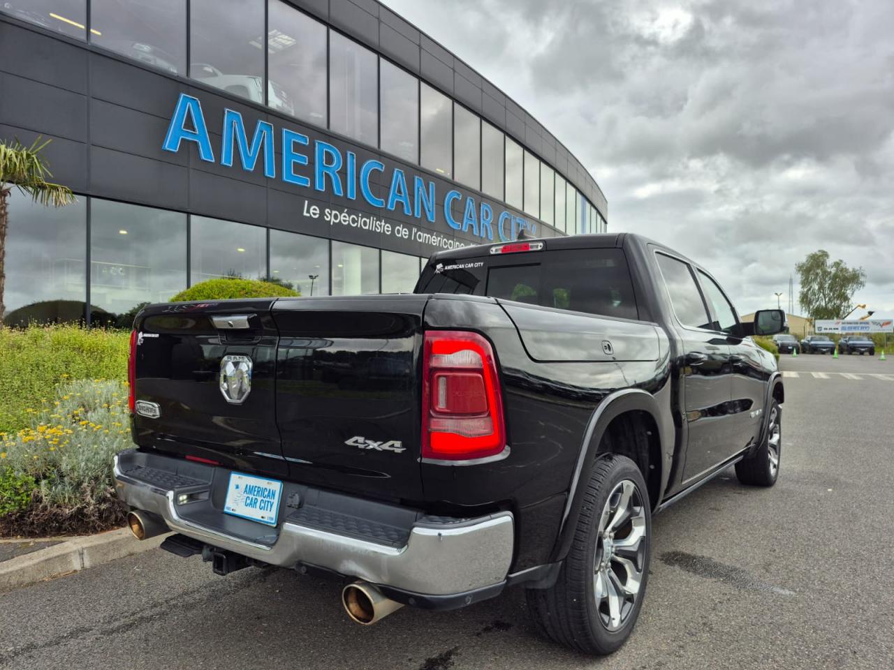 DODGE RAM 1500 CREW LONGHORN RAMBOX HAYON MULTI