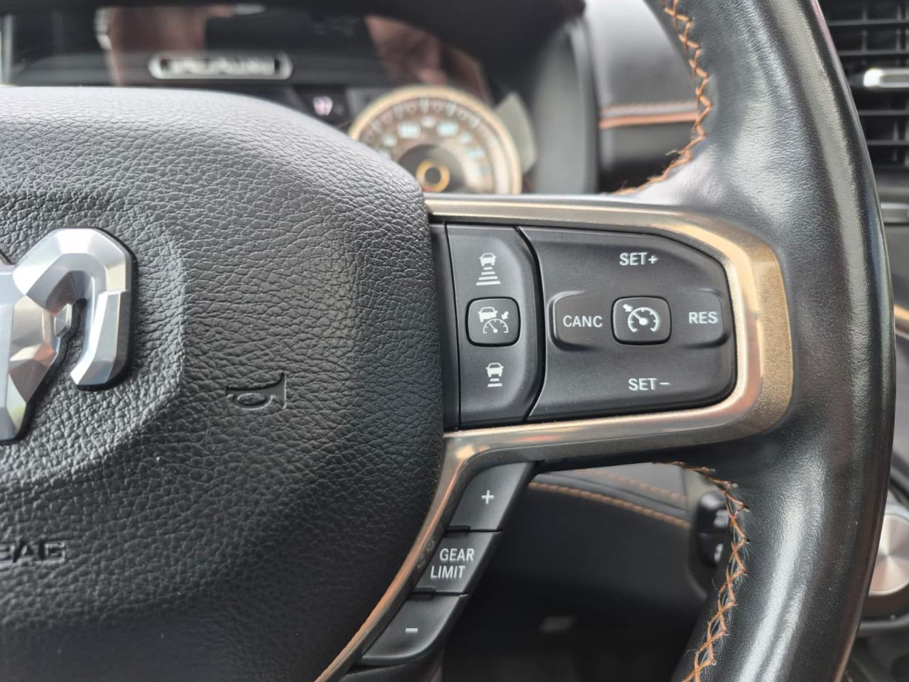 DODGE RAM 1500 CREW LONGHORN RAMBOX HAYON MULTI
