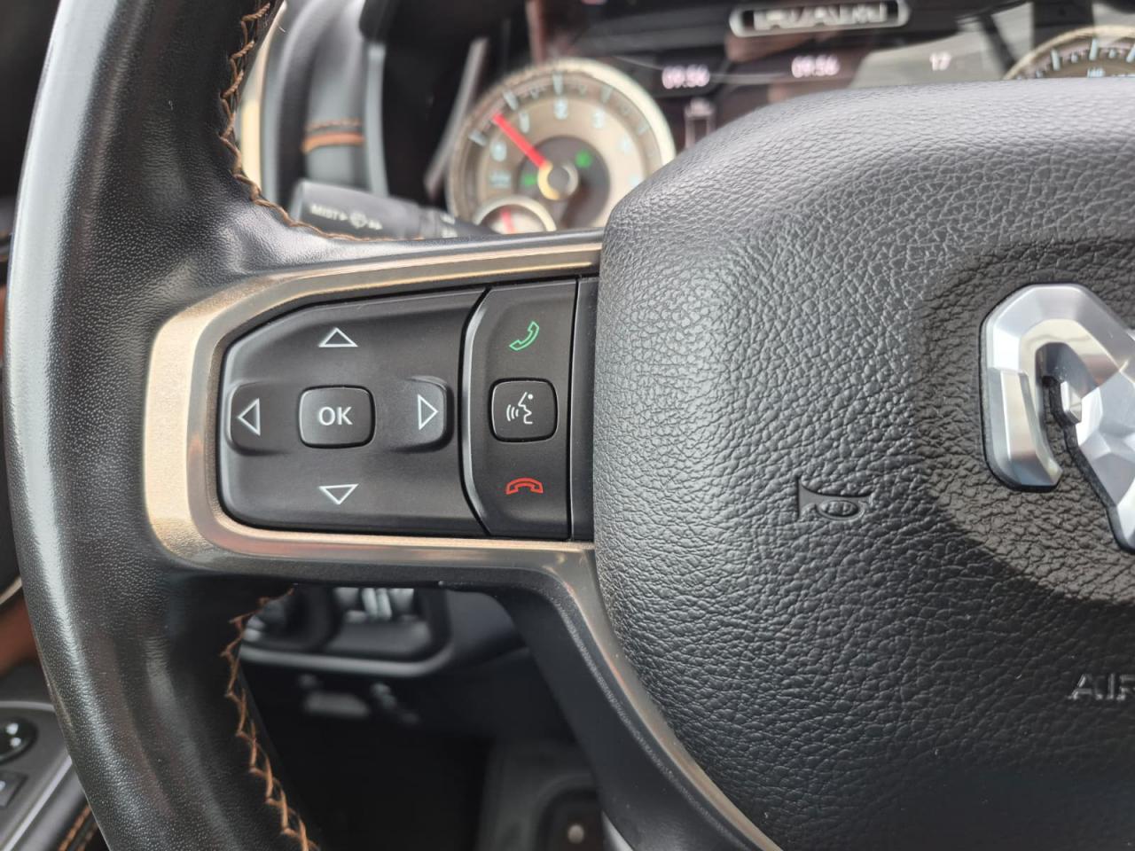 DODGE RAM 1500 CREW LONGHORN RAMBOX HAYON MULTI