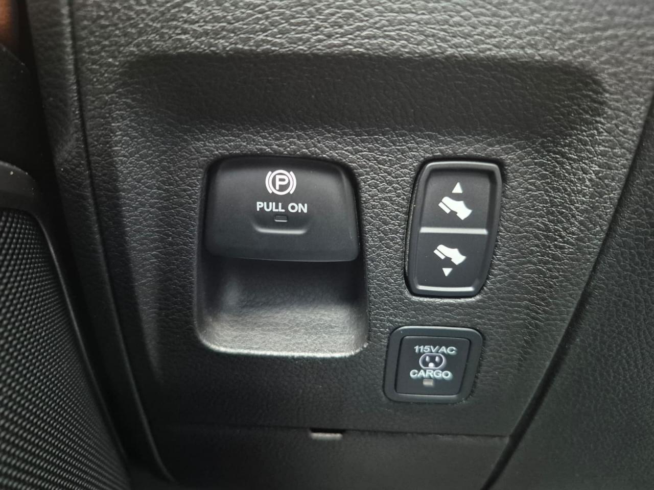 DODGE RAM 1500 CREW LONGHORN RAMBOX HAYON MULTI