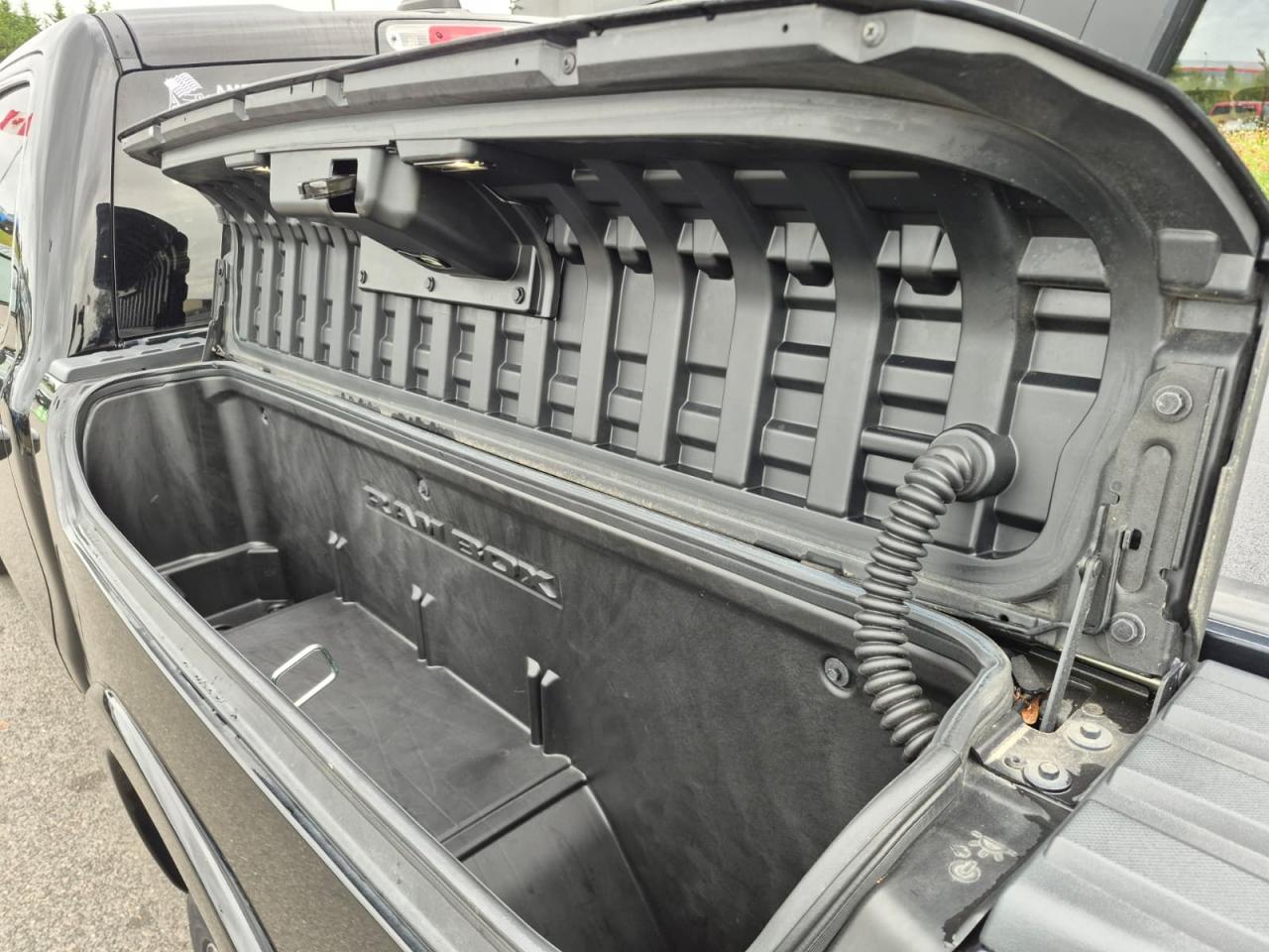 DODGE RAM 1500 CREW LONGHORN RAMBOX HAYON MULTI