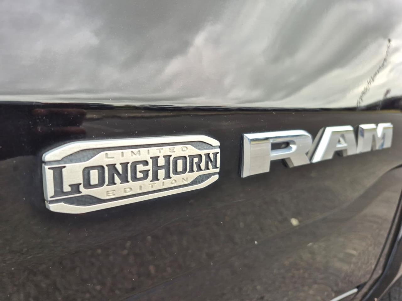 DODGE RAM 1500 CREW LONGHORN RAMBOX HAYON MULTI