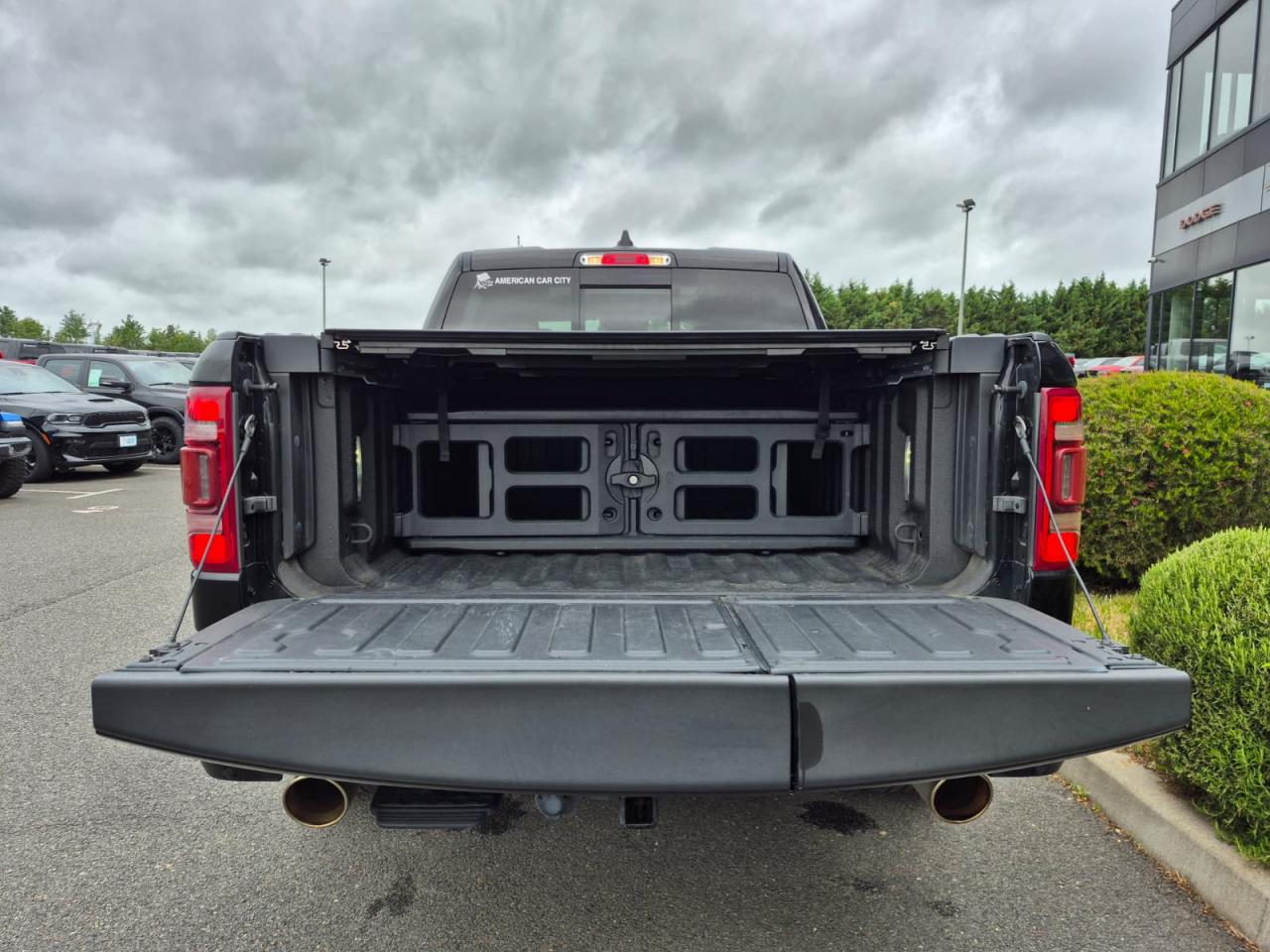 DODGE RAM 1500 CREW LONGHORN RAMBOX HAYON MULTI