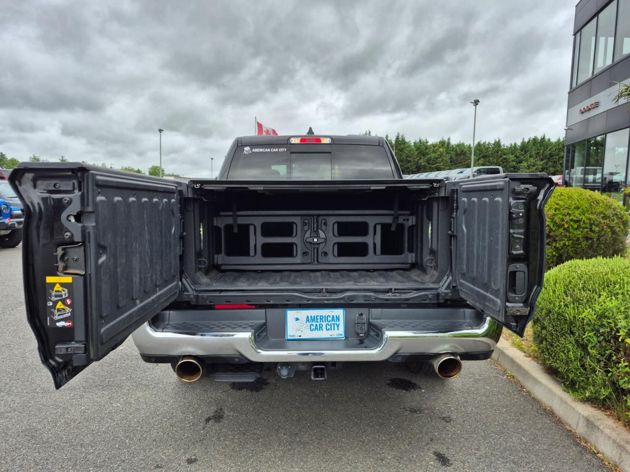 DODGE RAM 1500 CREW LONGHORN RAMBOX HAYON MULTI