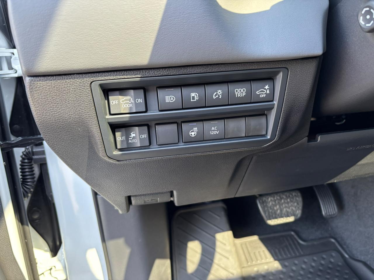 TOYOTA SEQUOIA HYBRID CAPSTONE