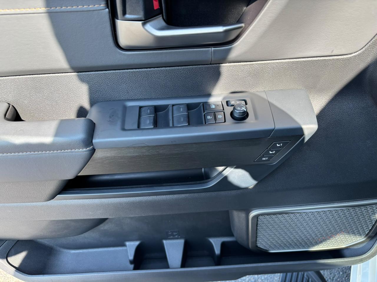 TOYOTA SEQUOIA HYBRID CAPSTONE