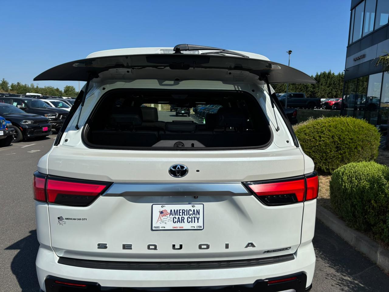 TOYOTA SEQUOIA HYBRID CAPSTONE