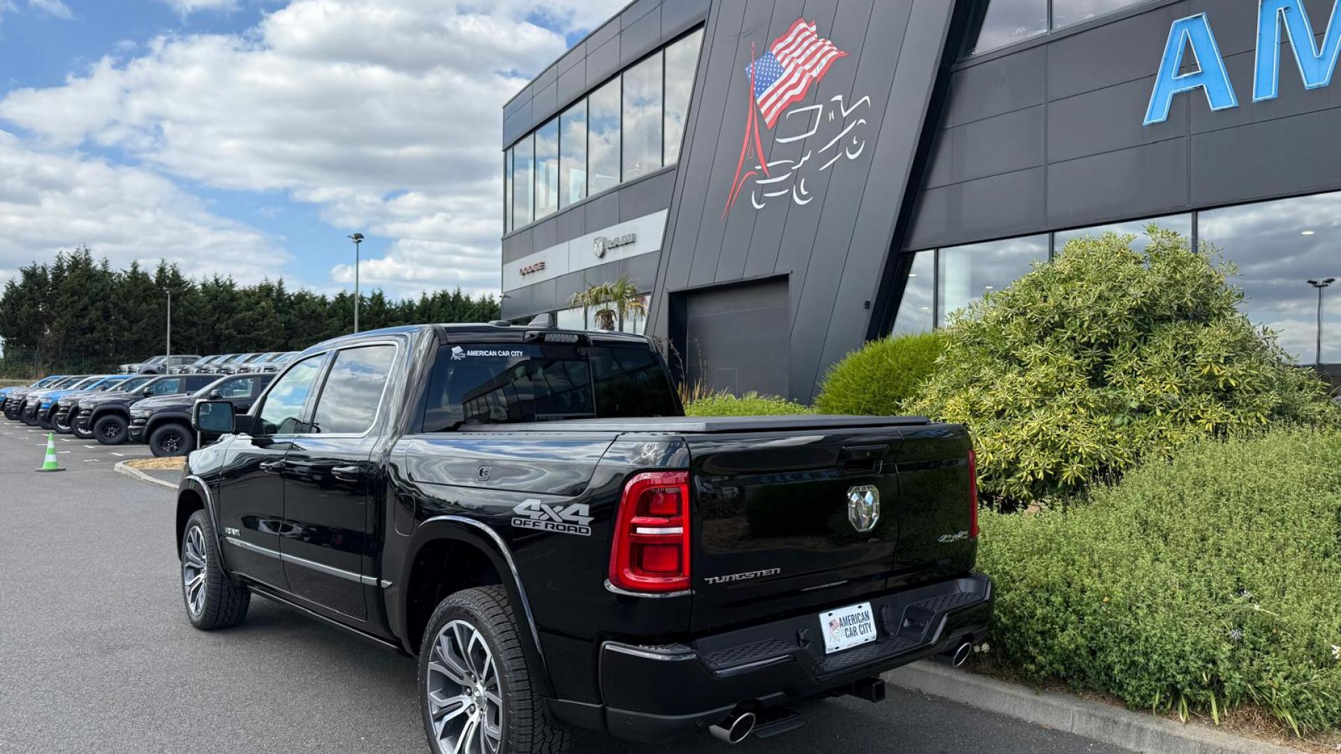 DODGE RAM TUNGSTEN AIR RAMBOX HAYON MULTI OFFROAD GROUP