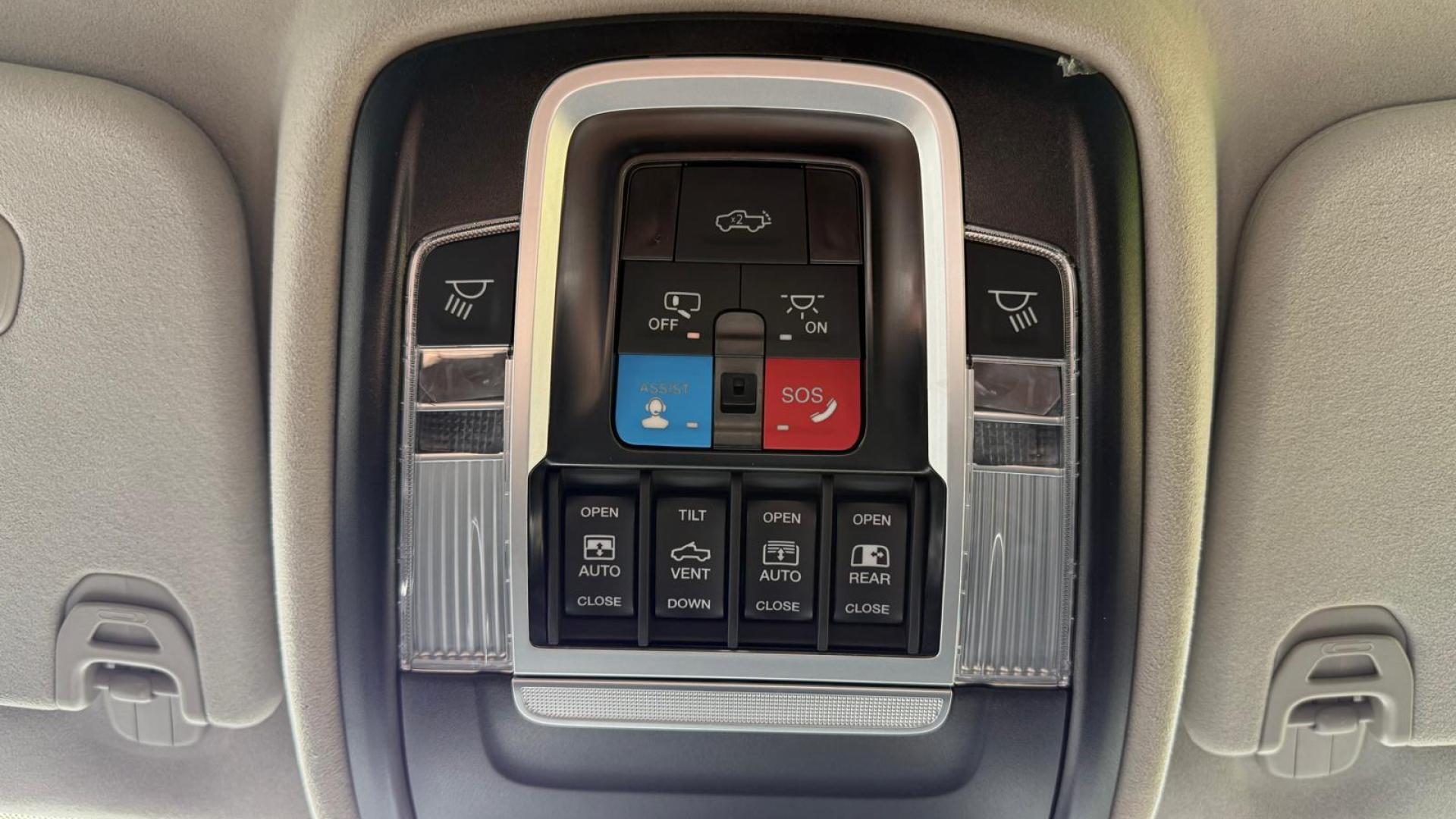 DODGE RAM TUNGSTEN AIR RAMBOX HAYON MULTI OFFROAD GROUP
