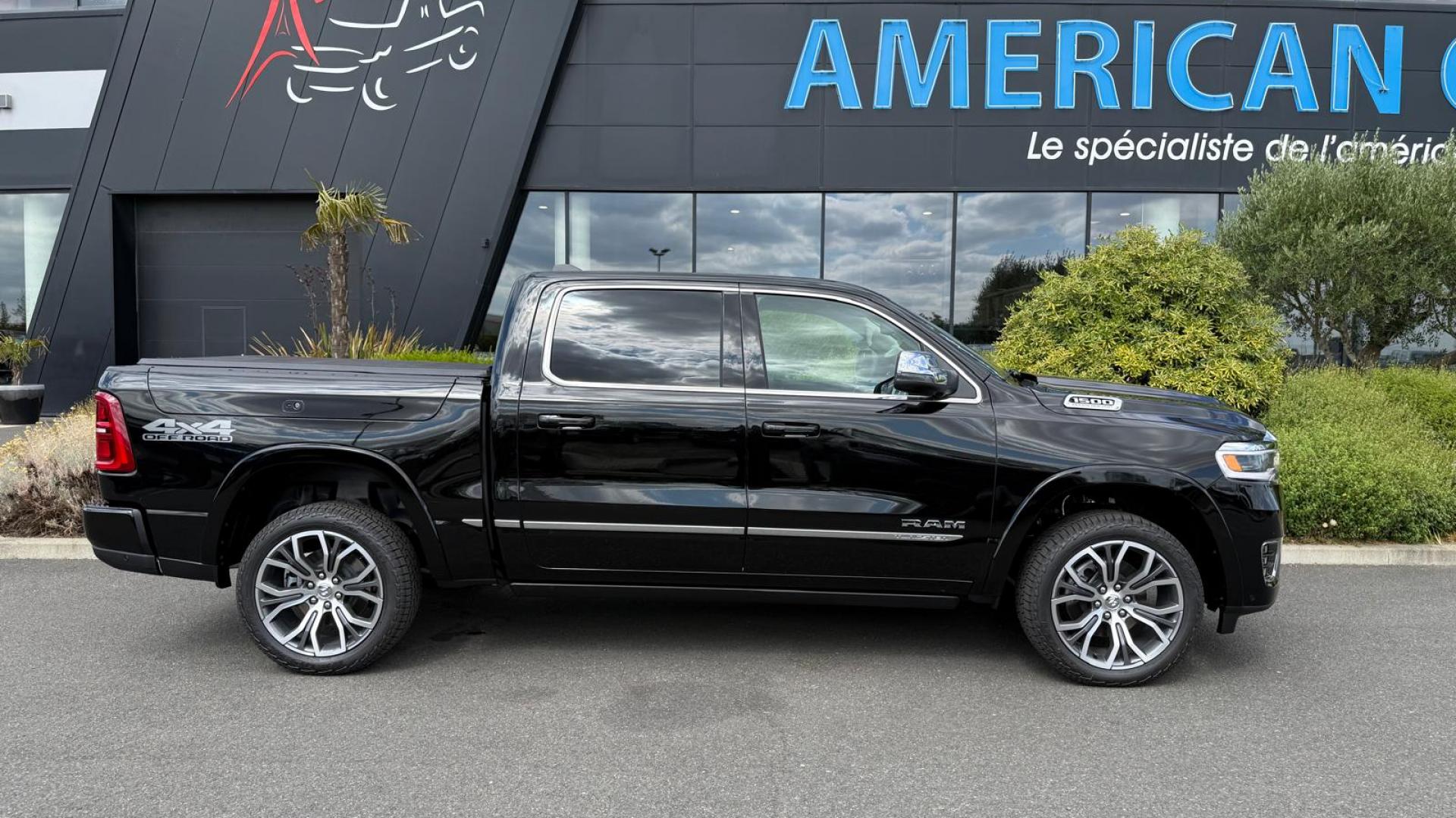 DODGE RAM TUNGSTEN AIR RAMBOX HAYON MULTI OFFROAD GROUP