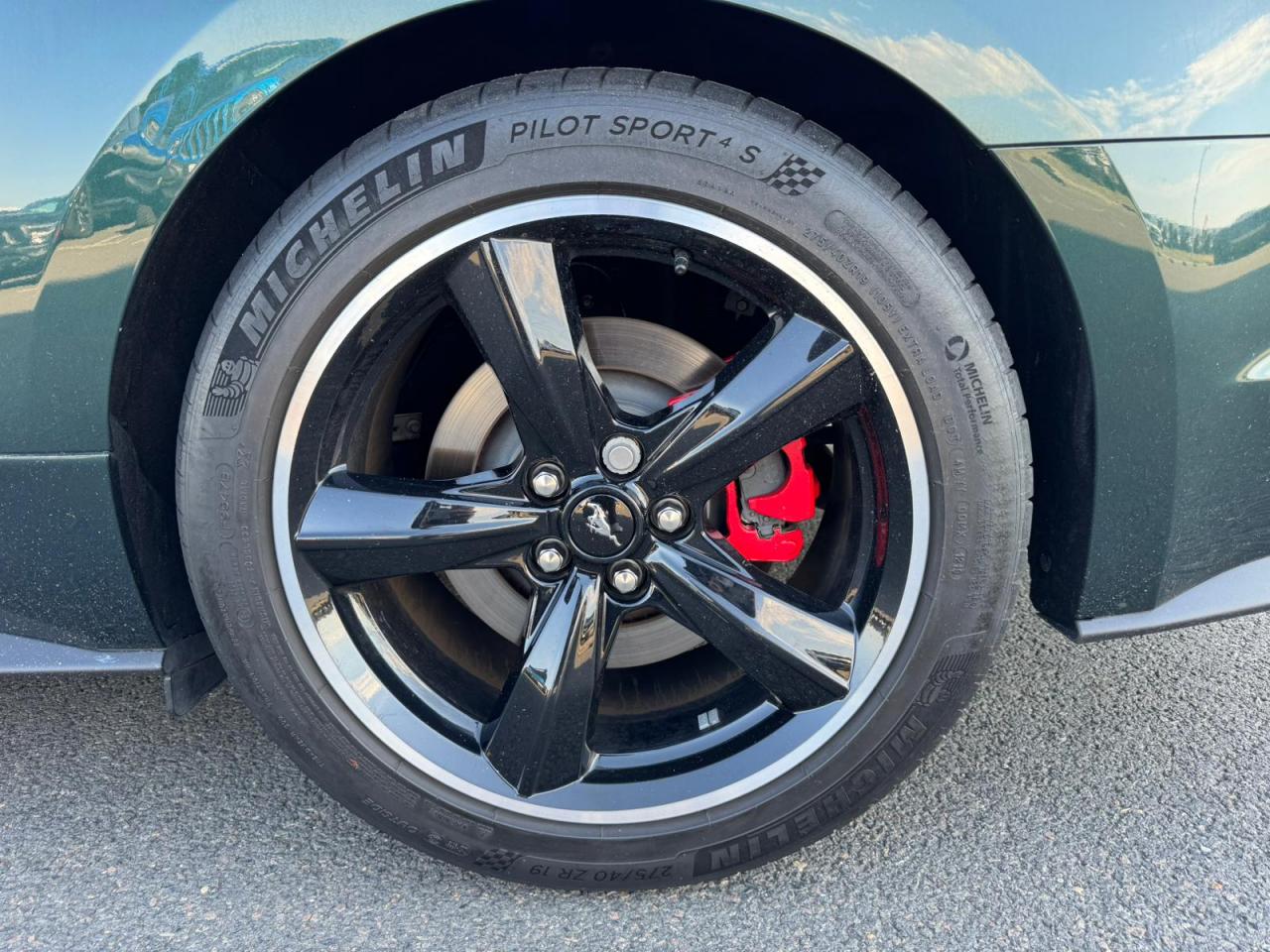 FORD MUSTANG Fastback 5.0 V8 - BULLITT - MAGNERIDE