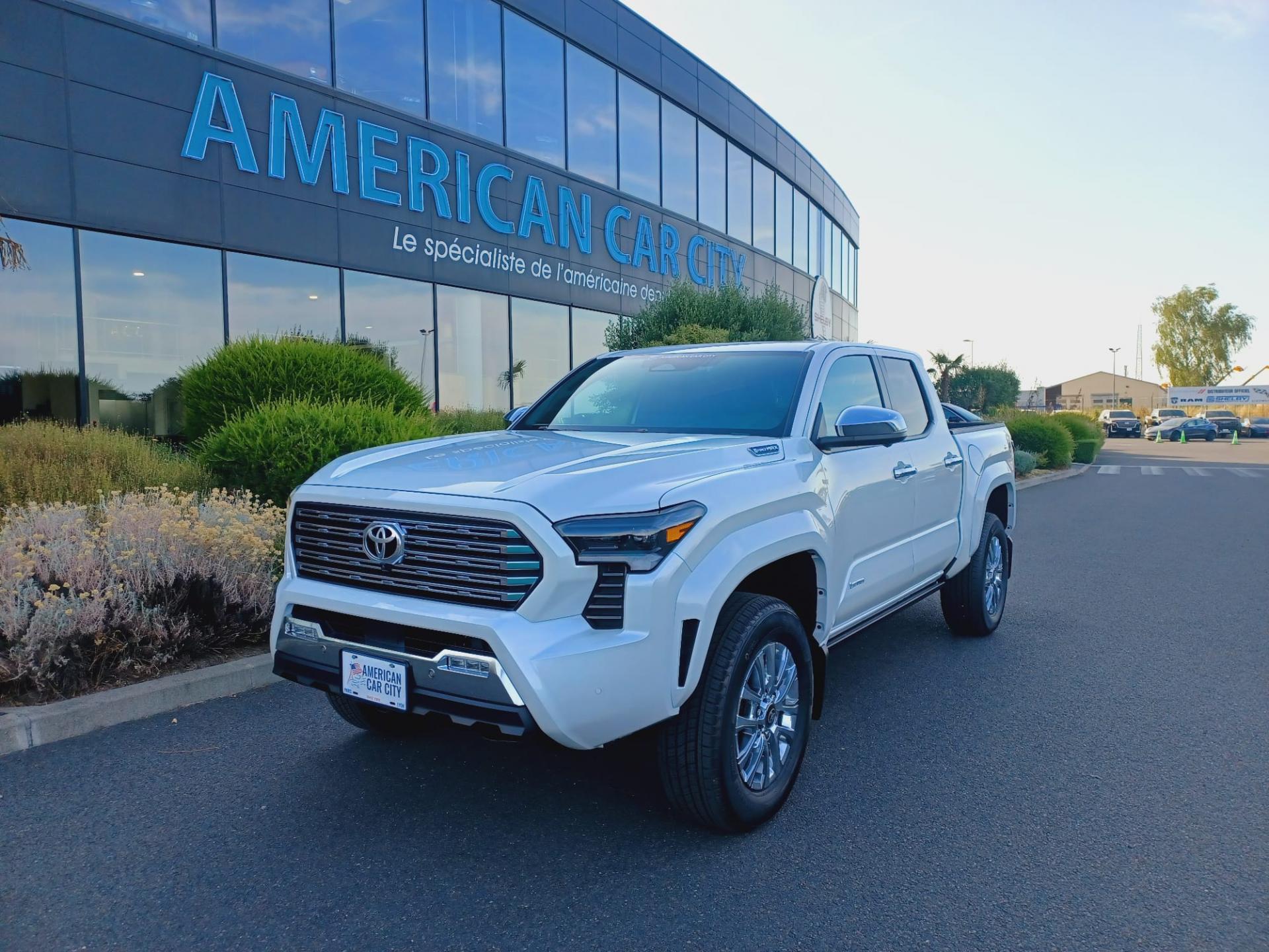 TOYOTA TACOMA