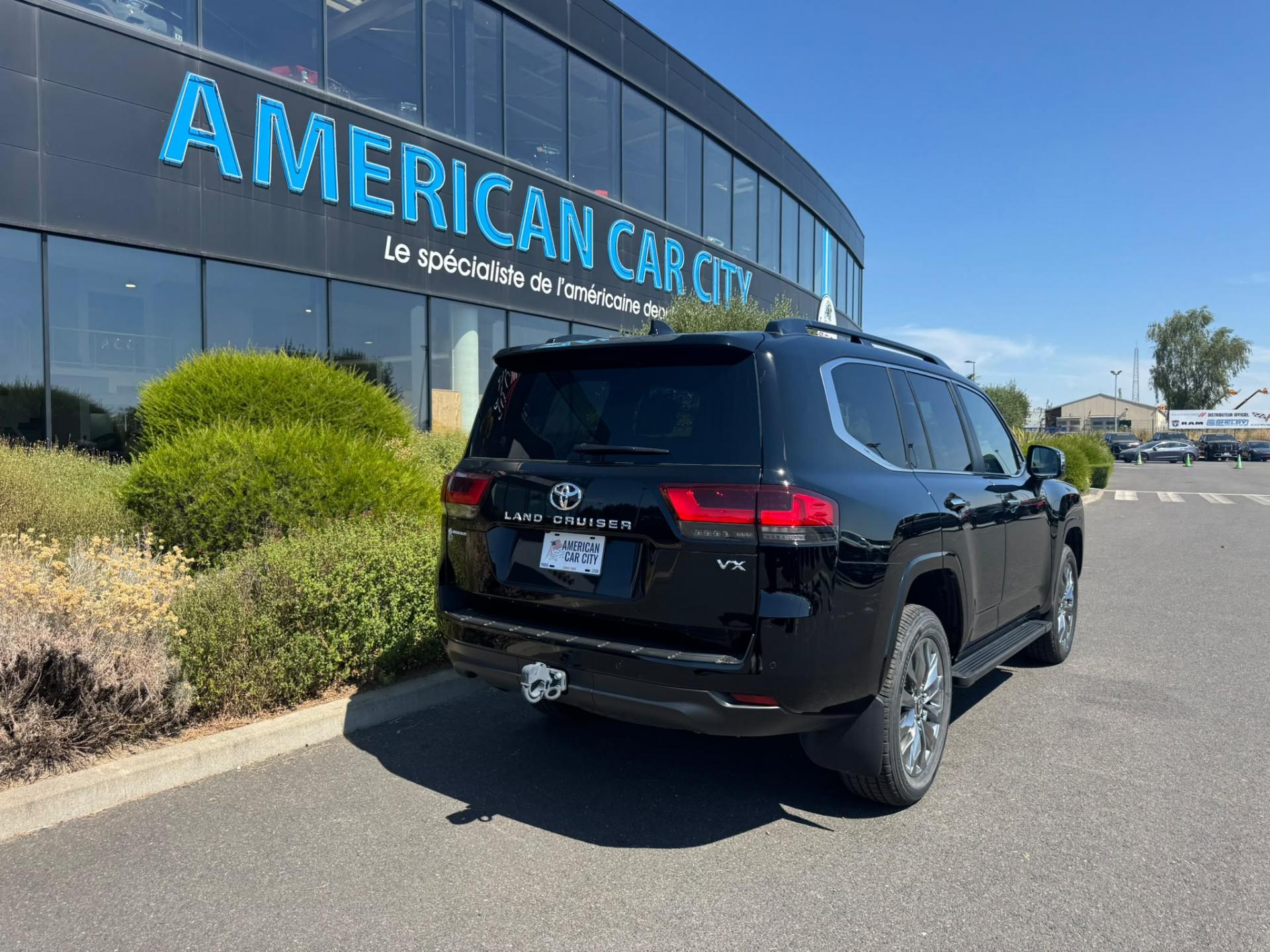 TOYOTA LAND CRUISER LC300 VX V6 3.3L