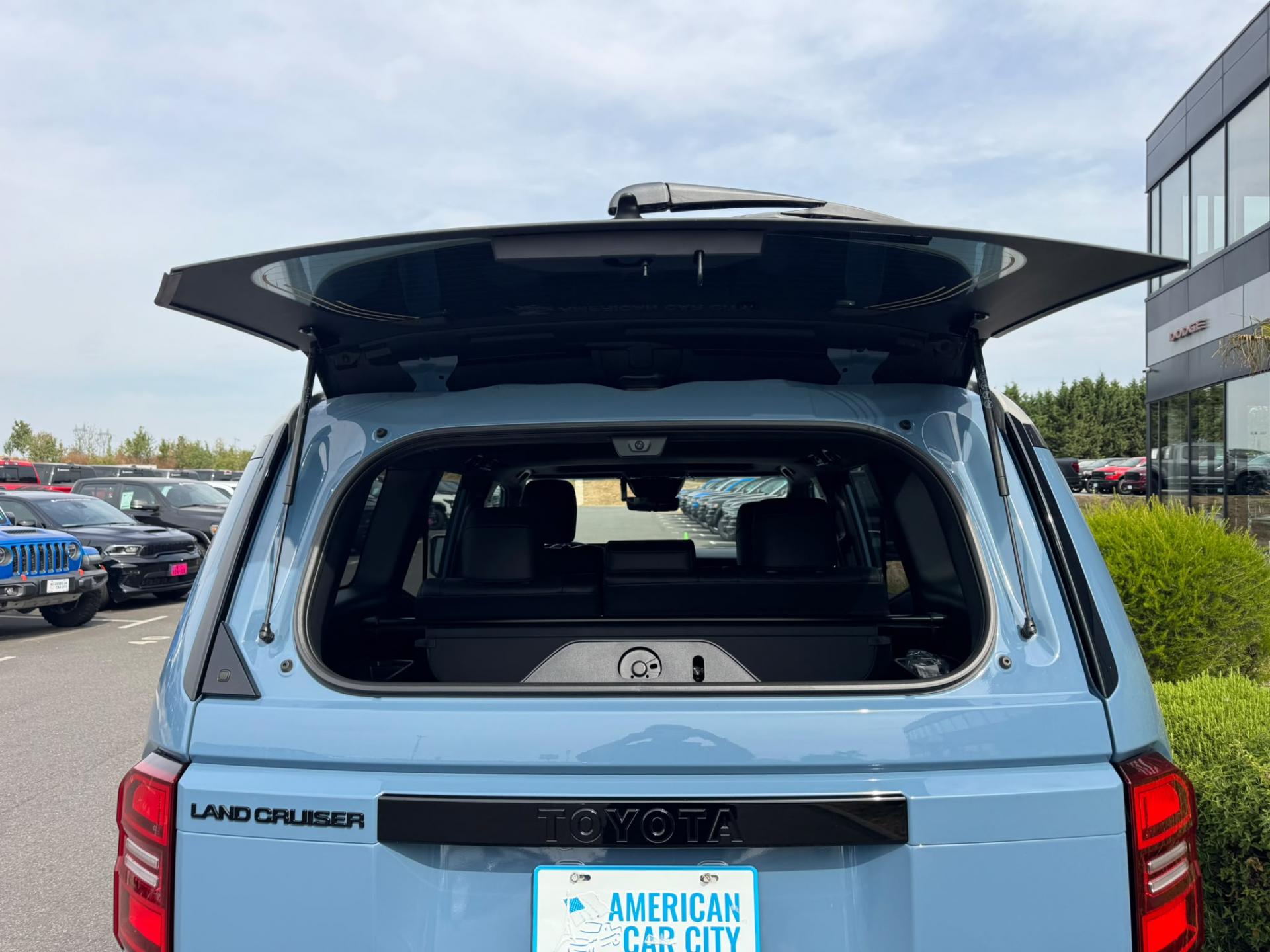 TOYOTA LAND CRUISER PREMIUM PACKAGE 4WD WAGON HYBRID